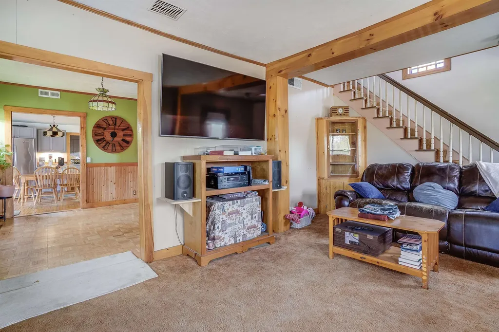 44 Osgood Road Milford NH 03055