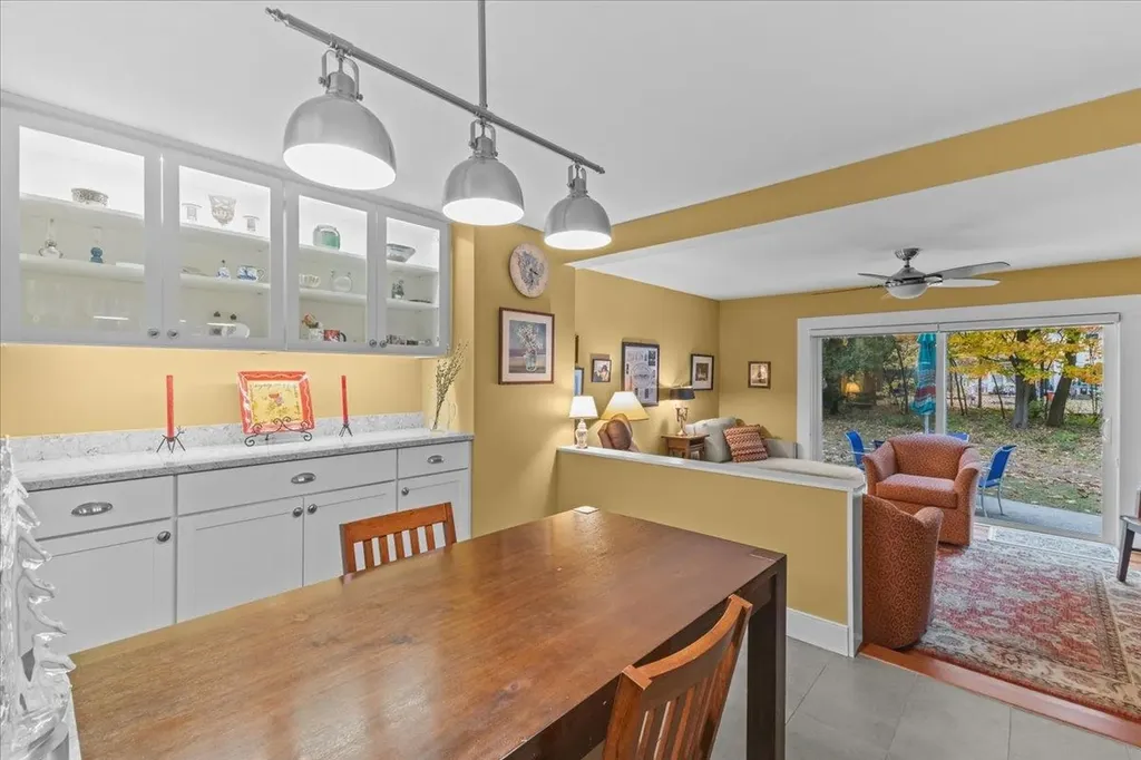 63 Partridge Hill Lane Colchester VT 05446