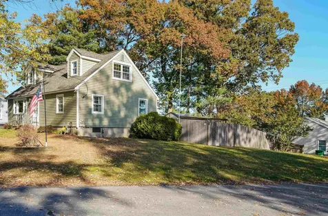 29 Greenwood Drive Nashua NH 03062