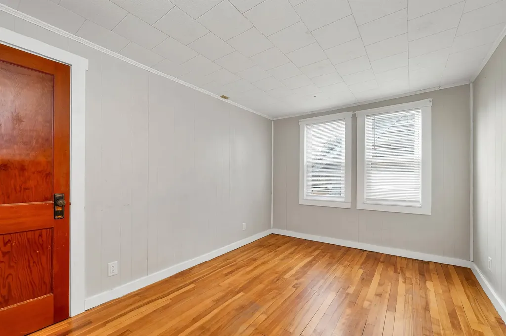 86 Main Street Ossipee NH 03814