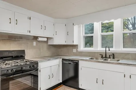 86 Main Street Ossipee NH 03814