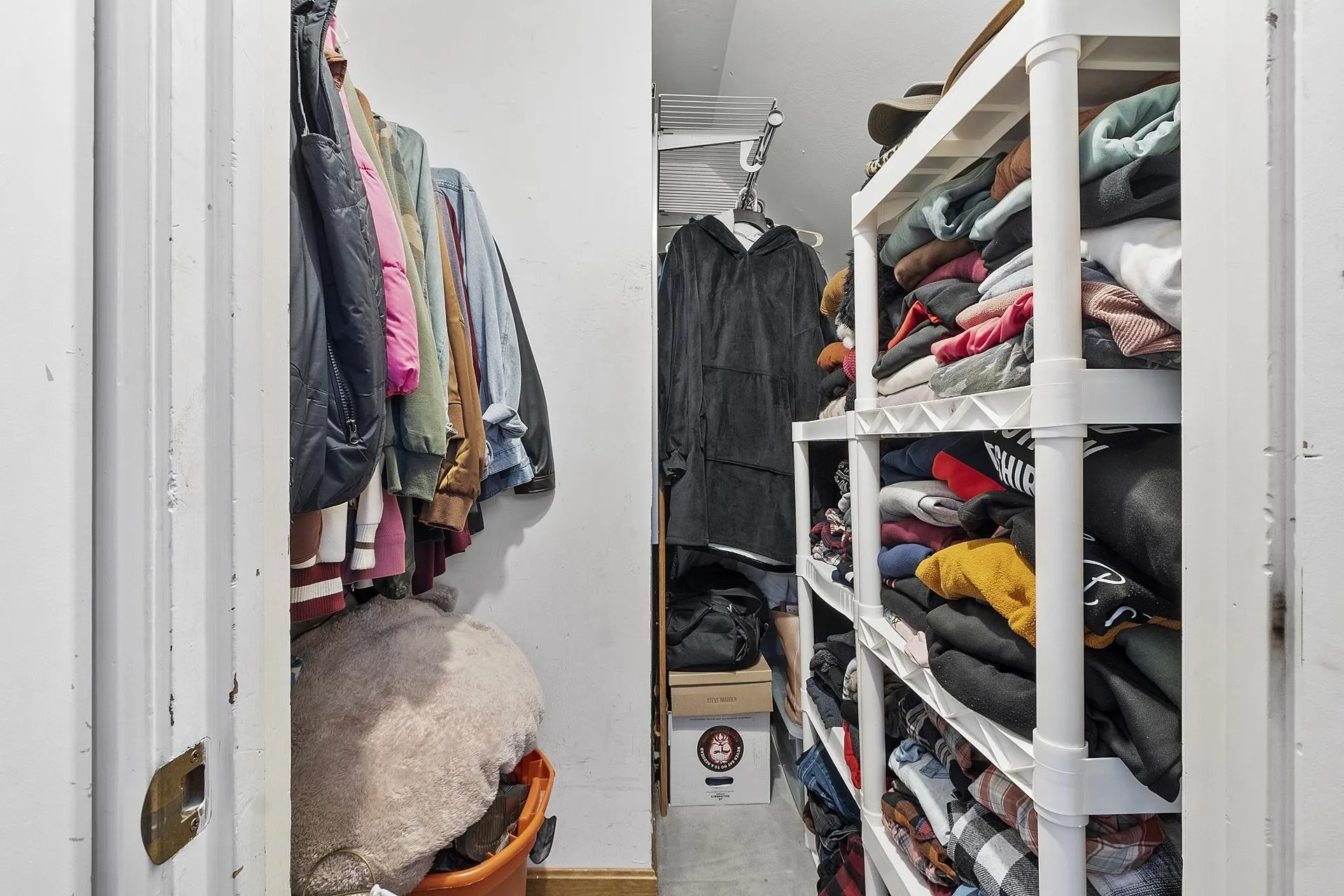 21 Teague Drive Salem NH 03079-1261