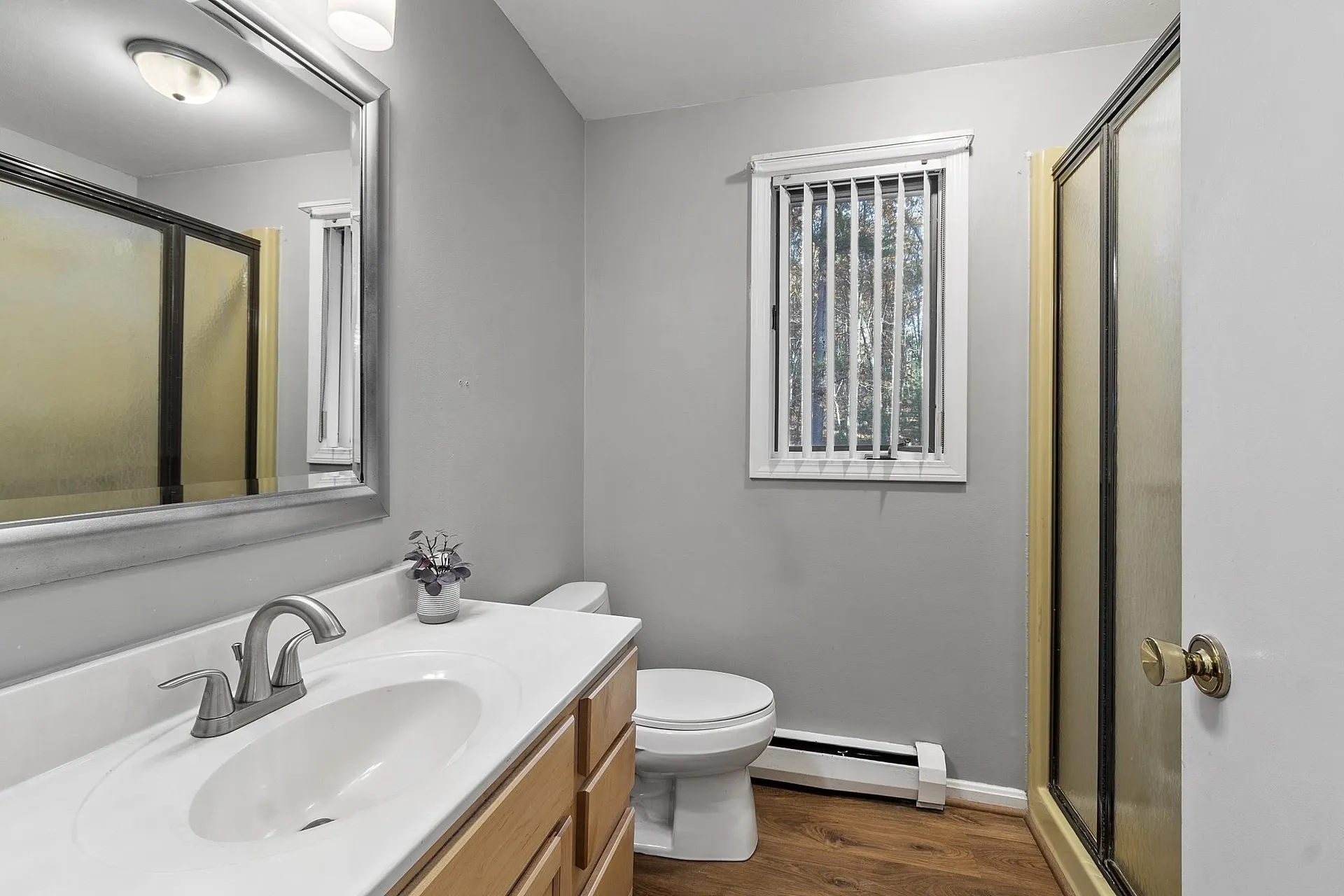 21 Teague Drive Salem NH 03079-1261