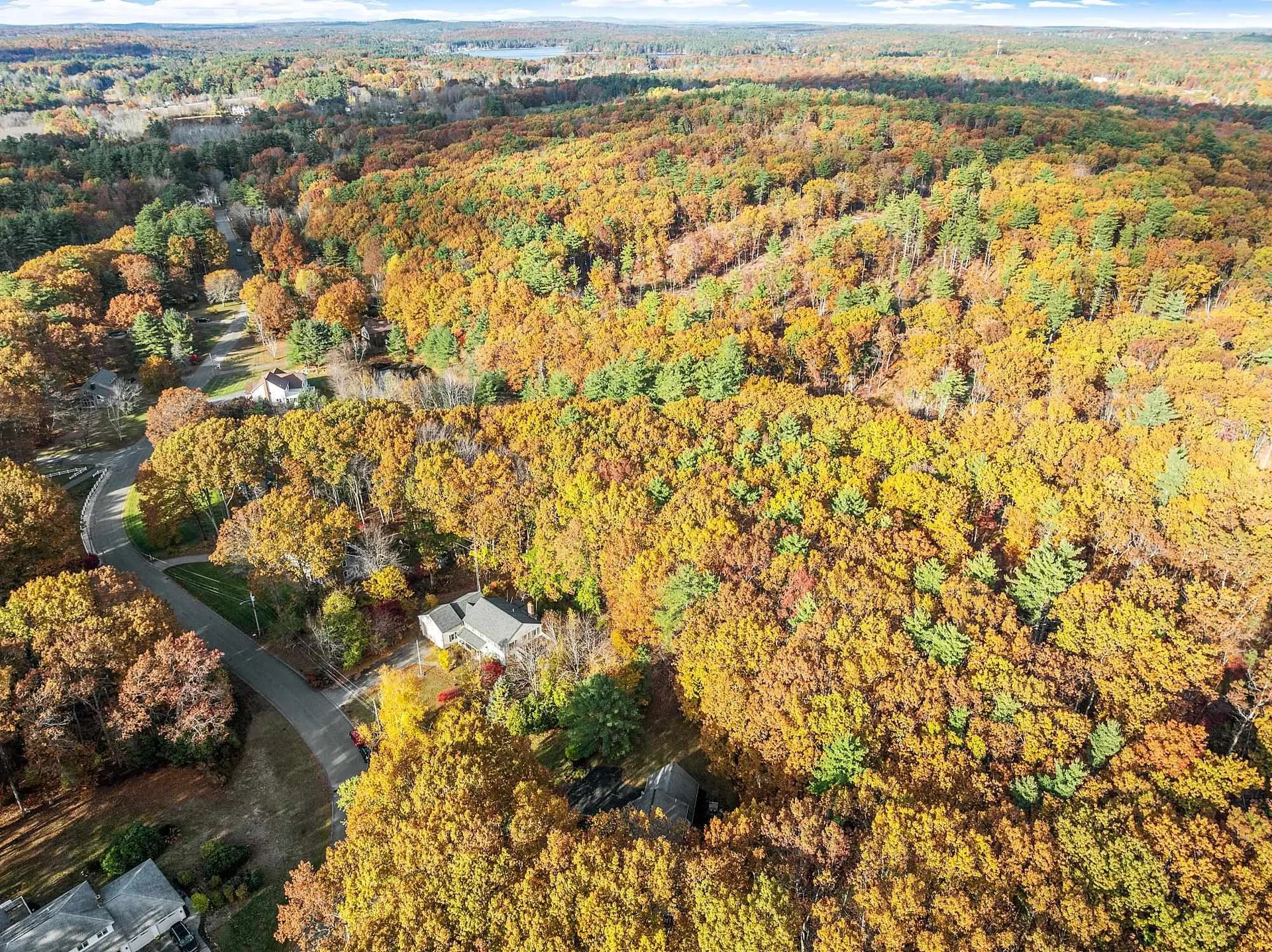 21 Teague Drive Salem NH 03079-1261