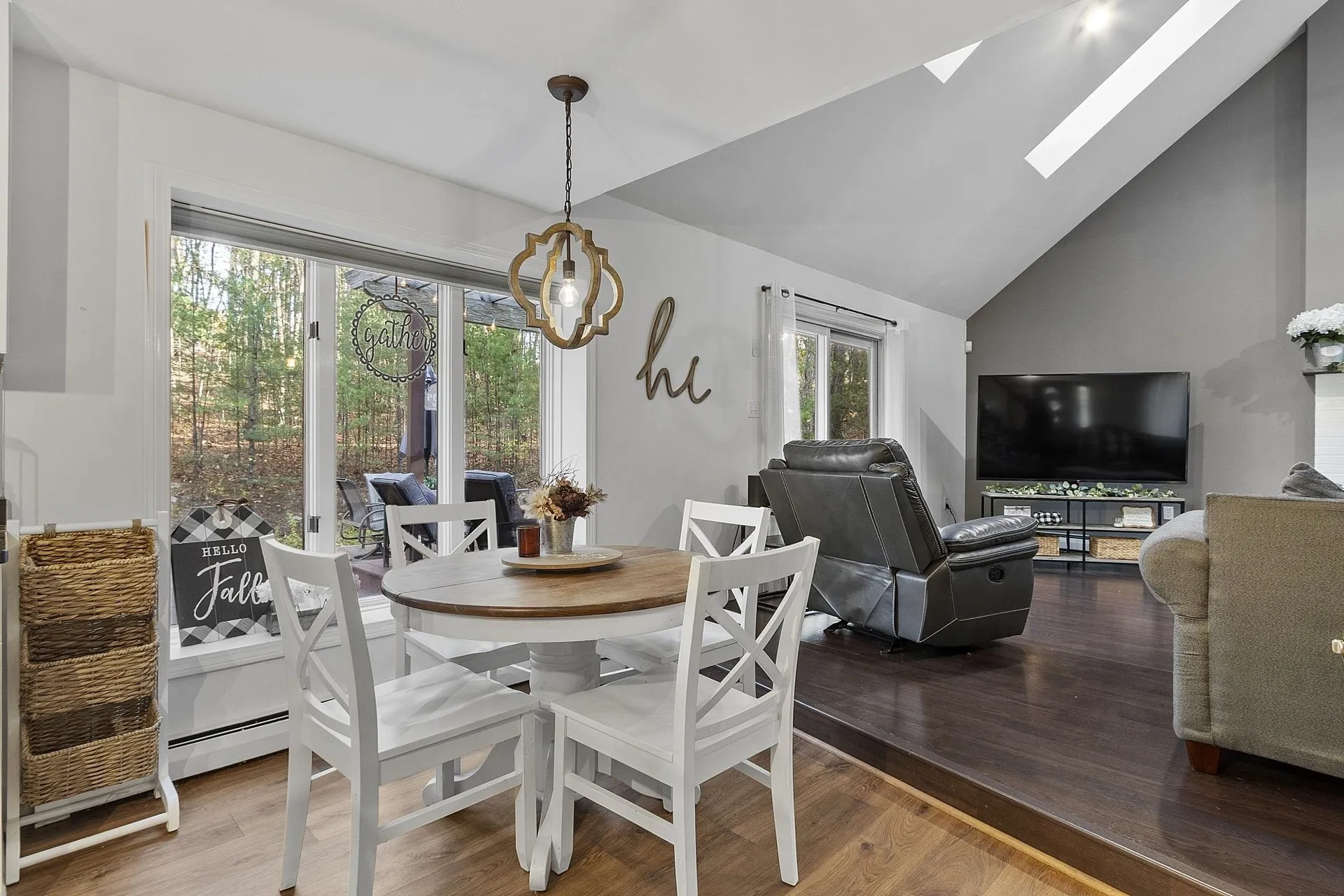 21 Teague Drive Salem NH 03079-1261