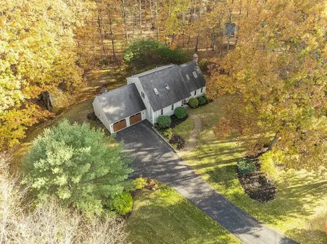 21 Teague Drive Salem NH 03079-1261