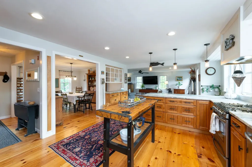 80 Christian Hill Road Amherst NH 03031