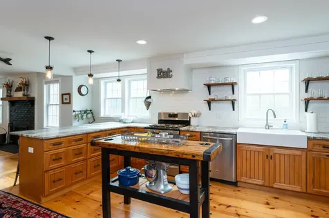 80 Christian Hill Road Amherst NH 03031