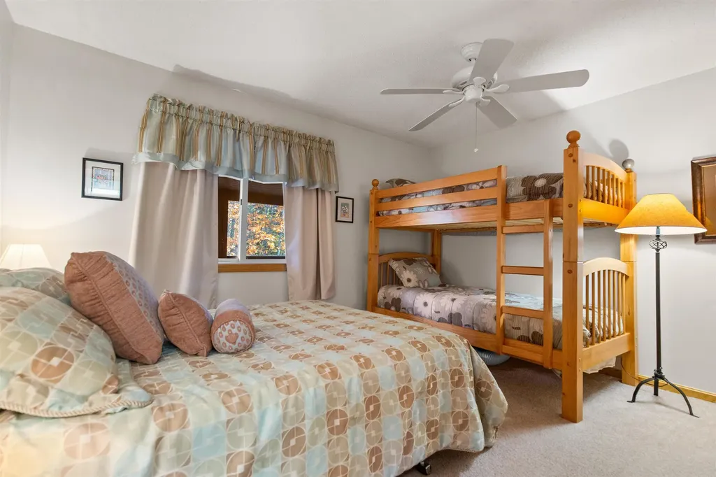 15 Tennis Lane Thornton NH 03223