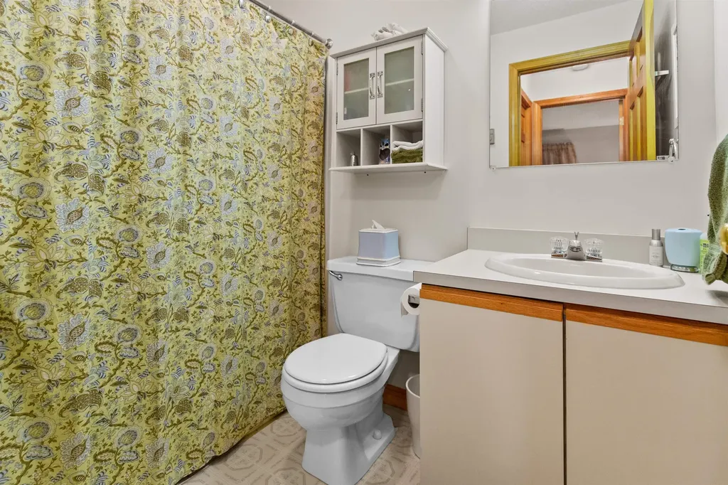 15 Tennis Lane Thornton NH 03223