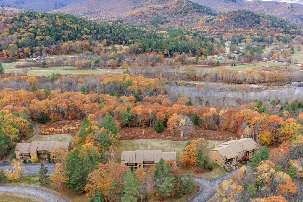 15 Tennis Lane Thornton NH 03223