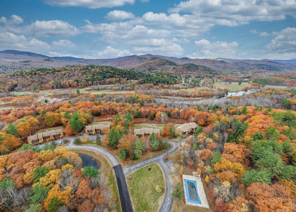 15 Tennis Lane Thornton NH 03223