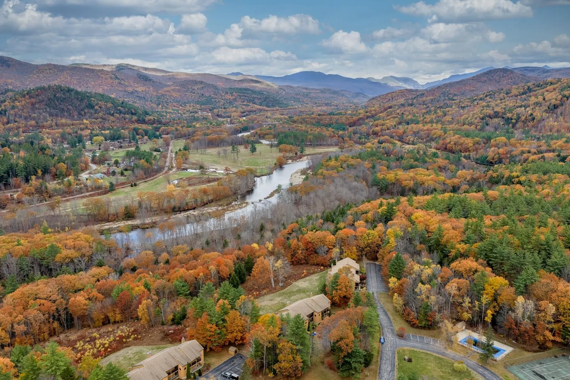 15 Tennis Lane Thornton NH 03223