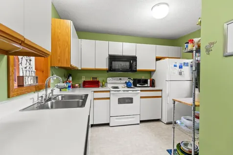 15 Tennis Lane Thornton NH 03223