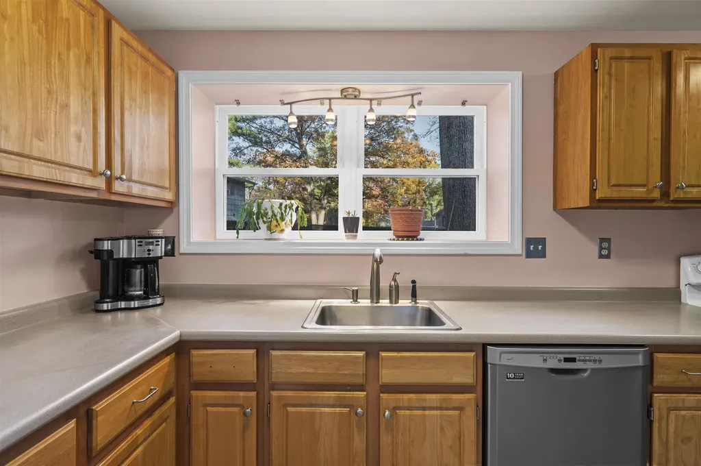 4 Tanglewood Drive Dover NH 03820