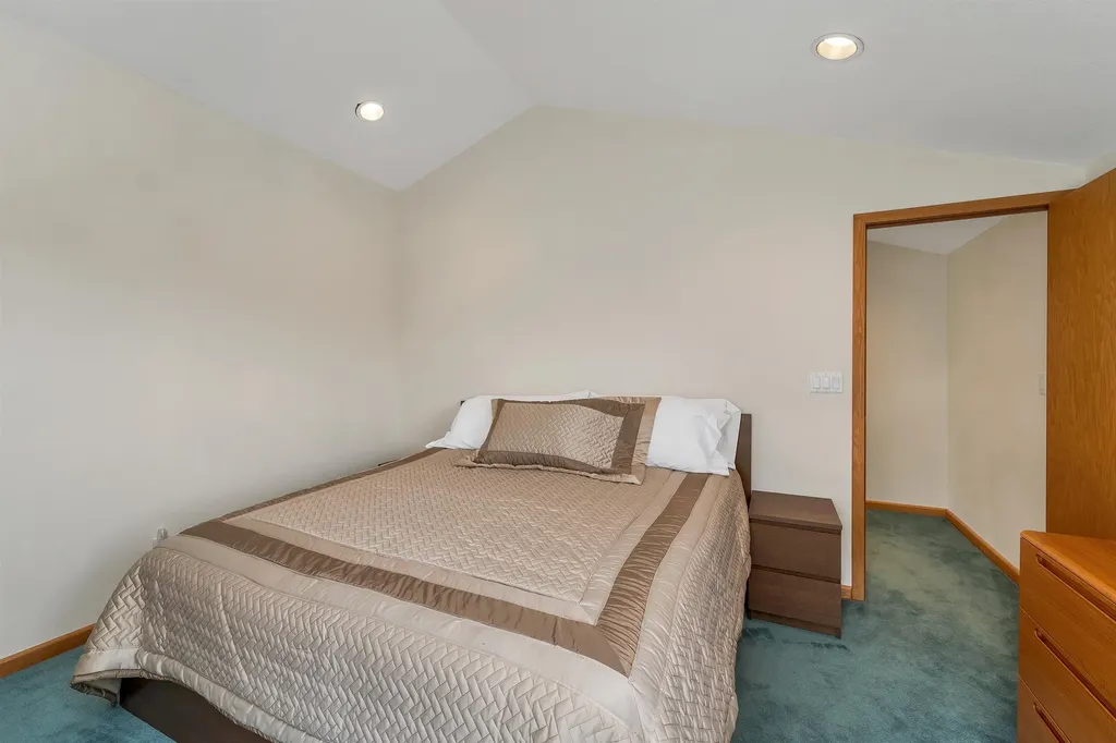 16 Myrtle Drive Moultonborough NH 03254