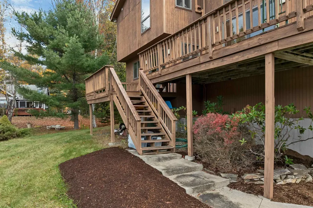 16 Myrtle Drive Moultonborough NH 03254