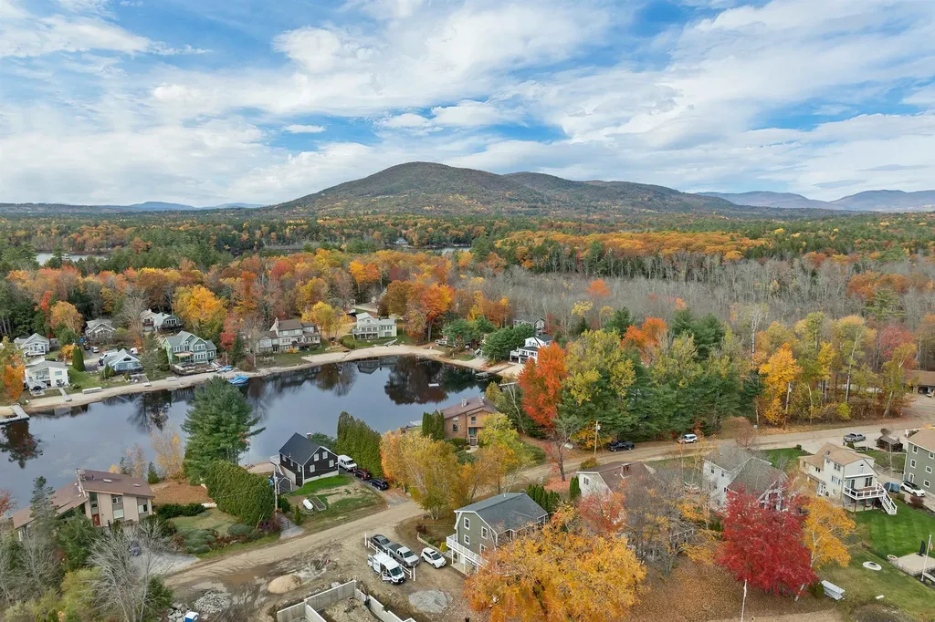 16 Myrtle Drive Moultonborough NH 03254