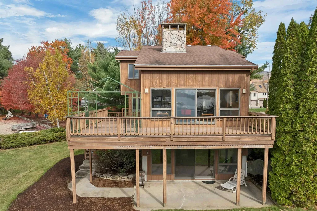 16 Myrtle Drive Moultonborough NH 03254