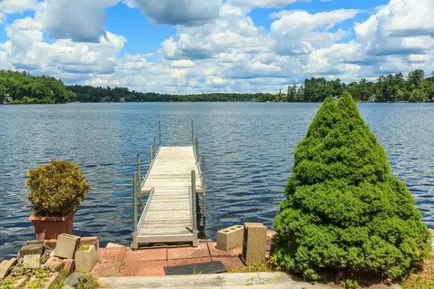 56 South Shore Road Salem NH 03079