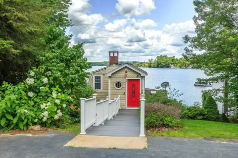 56 South Shore Road Salem NH 03079