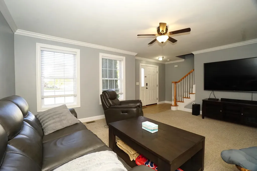 53 Pine Avenue Manchester NH 03103