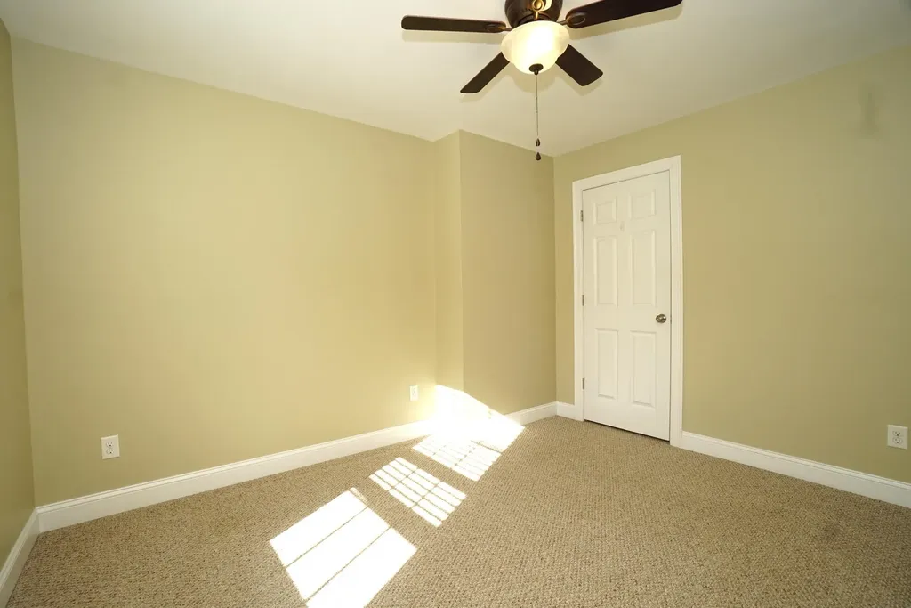 53 Pine Avenue Manchester NH 03103