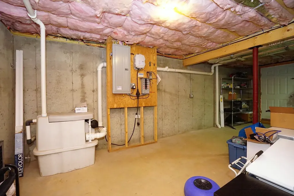 53 Pine Avenue Manchester NH 03103