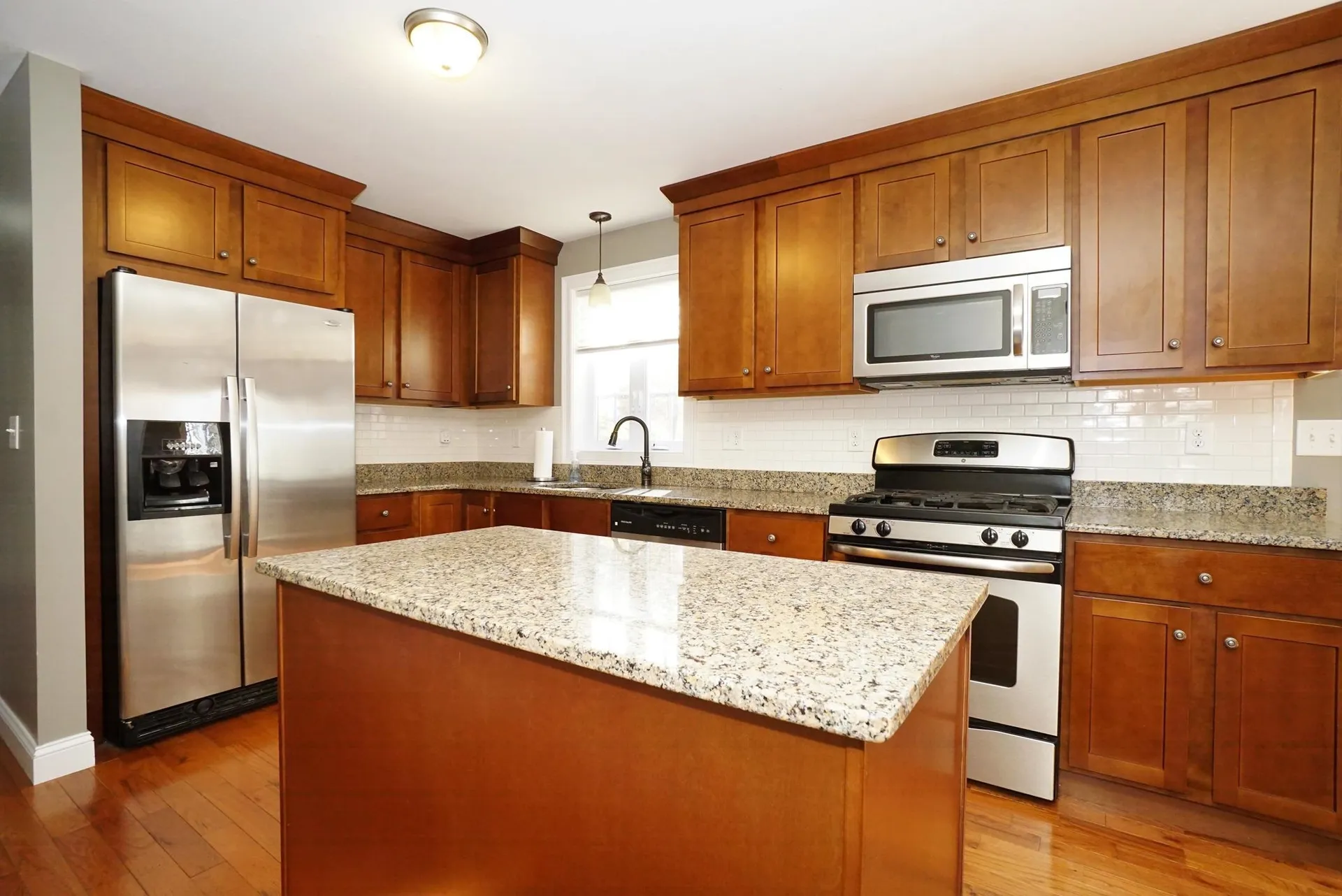 53 Pine Avenue Manchester NH 03103