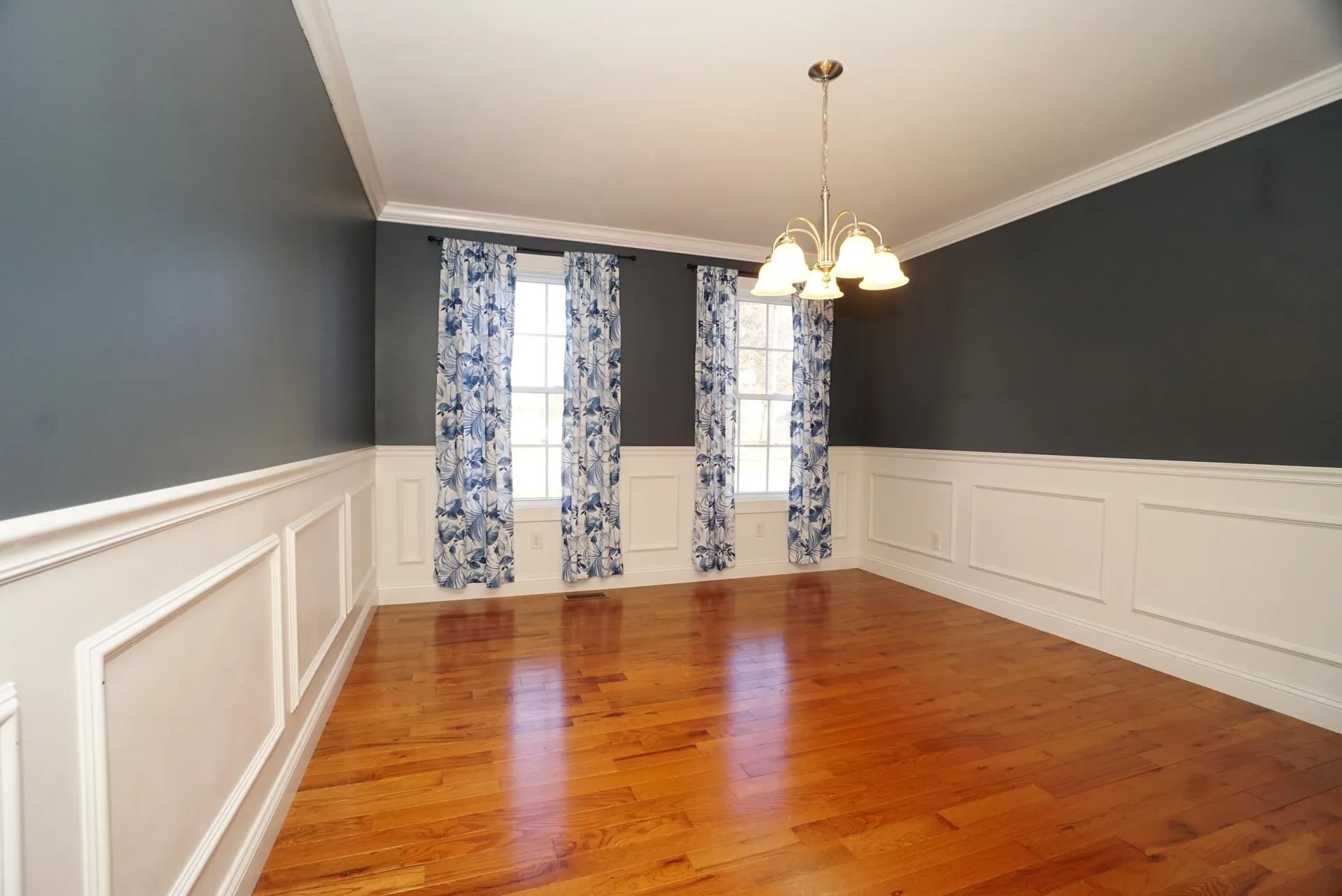 53 Pine Avenue Manchester NH 03103