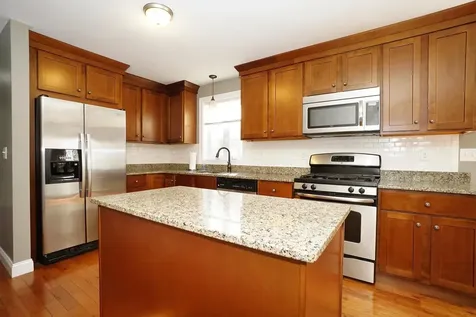 53 Pine Avenue Manchester NH 03103