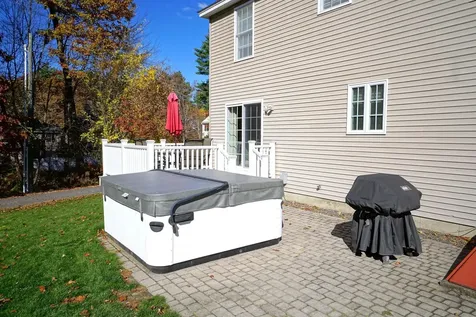 53 Pine Avenue Manchester NH 03103