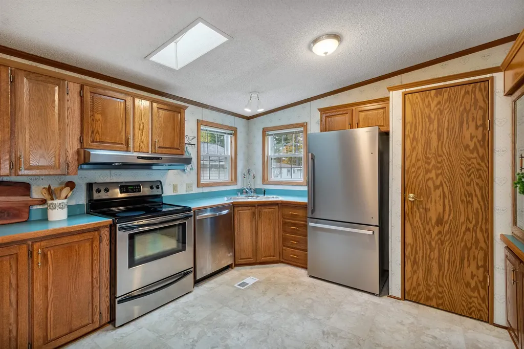 204 Stonehill Road Williston VT 05495