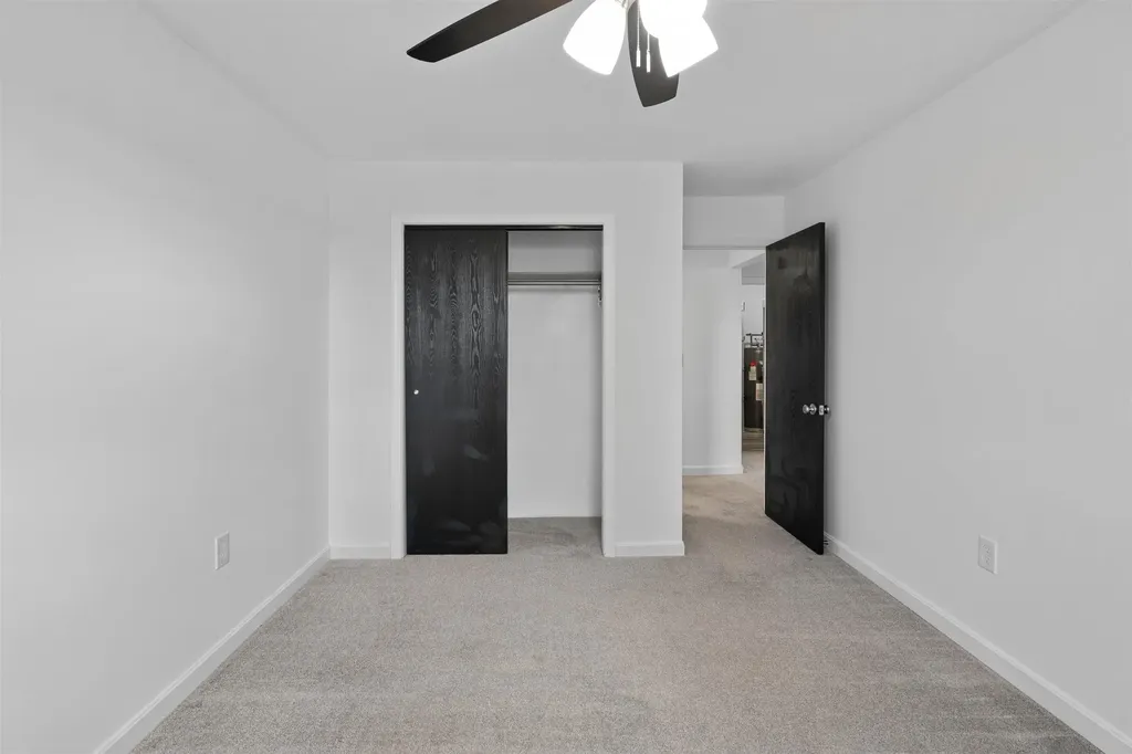 2 Bristol Court Derry NH 03038