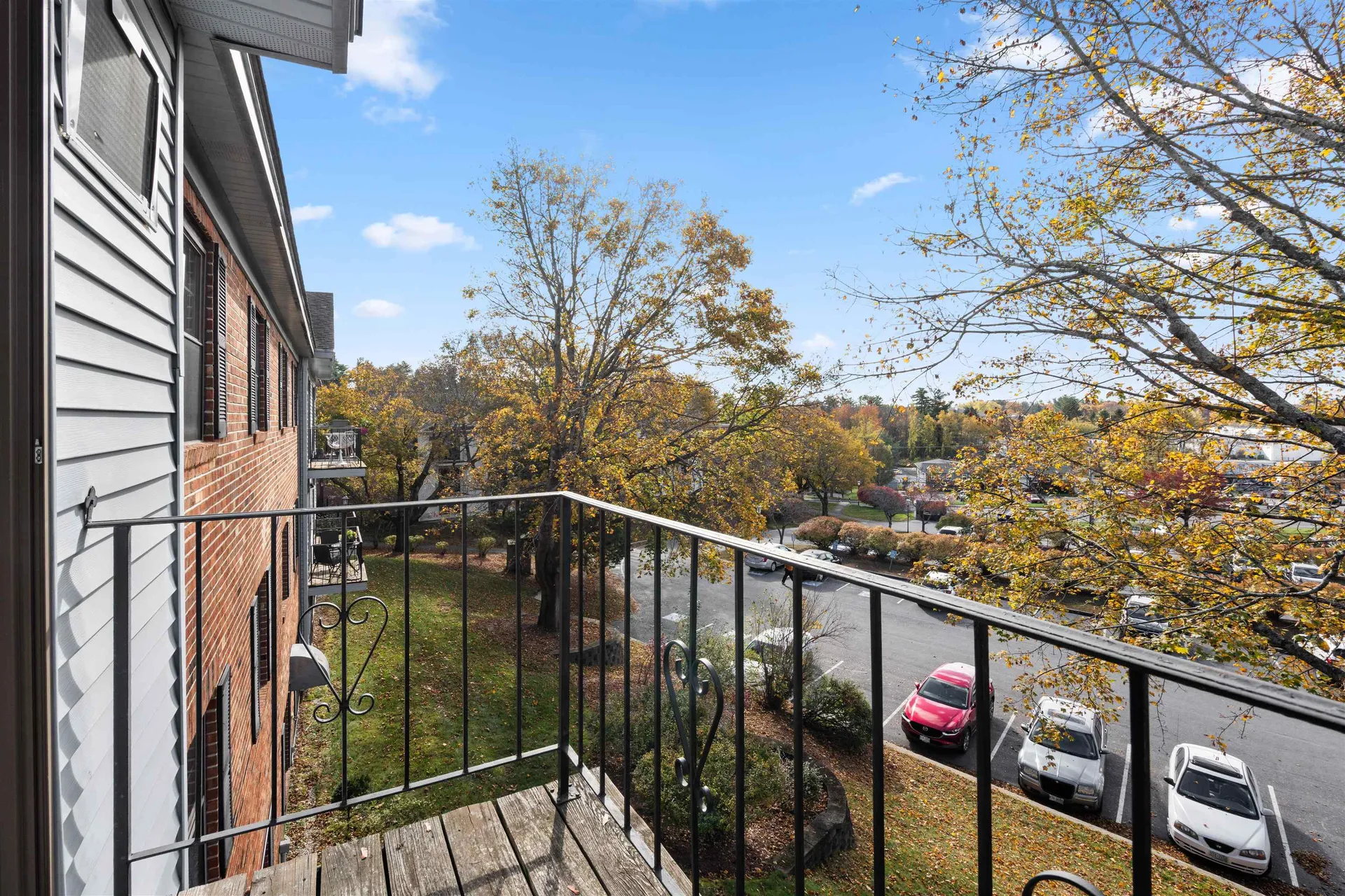 2 Bristol Court Derry NH 03038