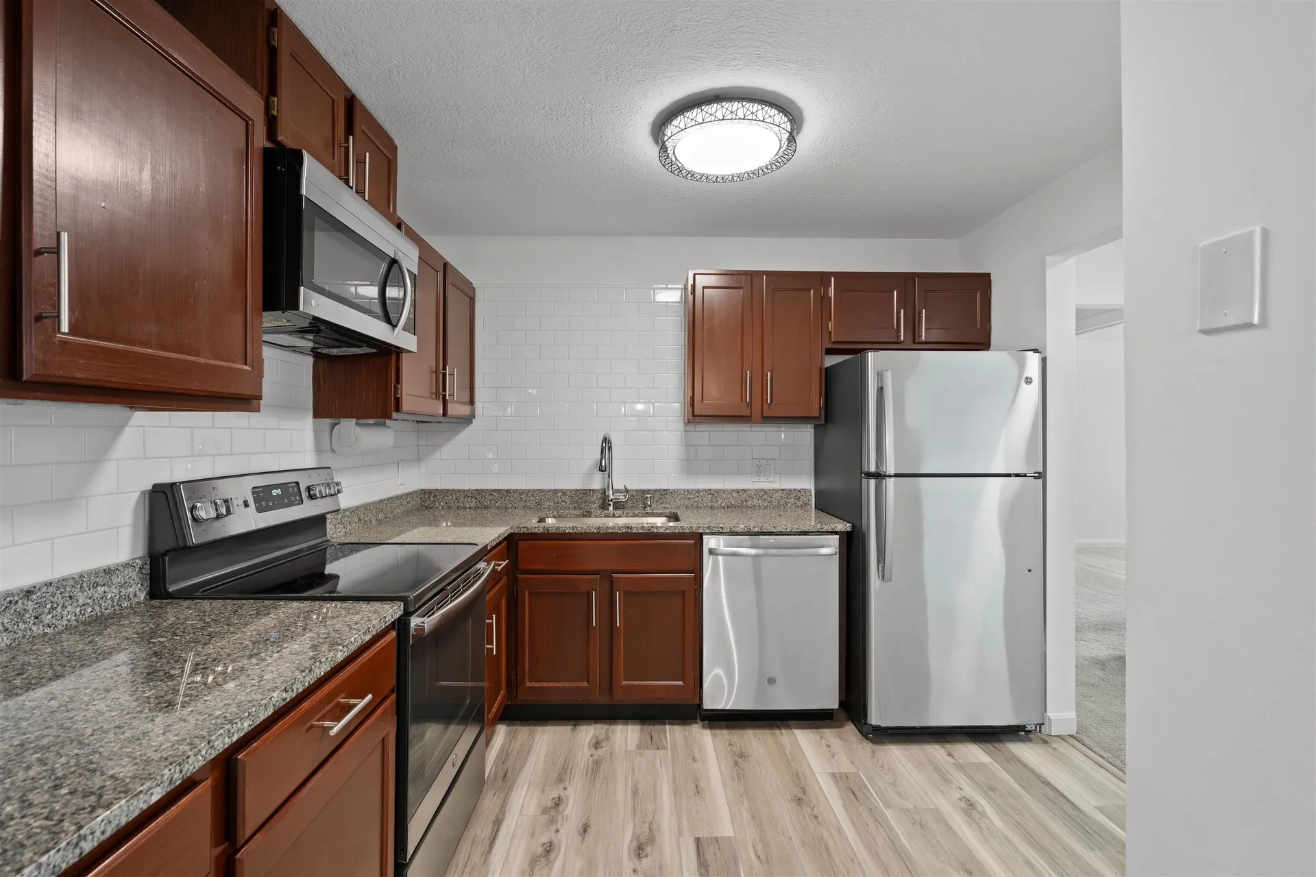 2 Bristol Court Derry NH 03038