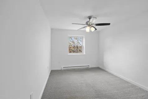 2 Bristol Court Derry NH 03038