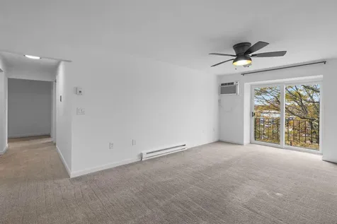 2 Bristol Court Derry NH 03038