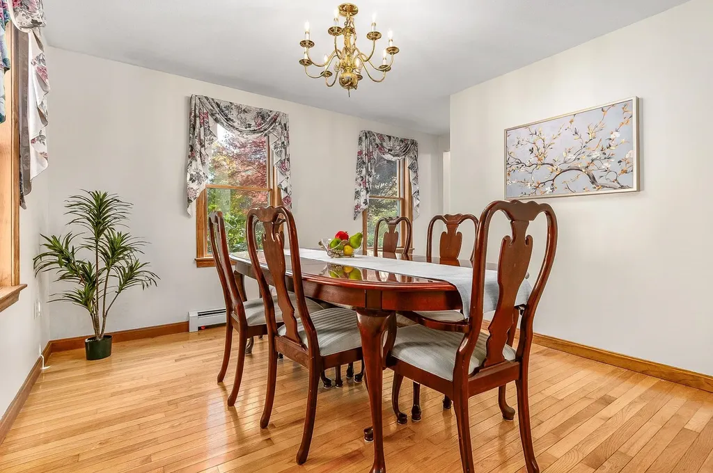 20 Peabody Drive Brentwood NH 03833