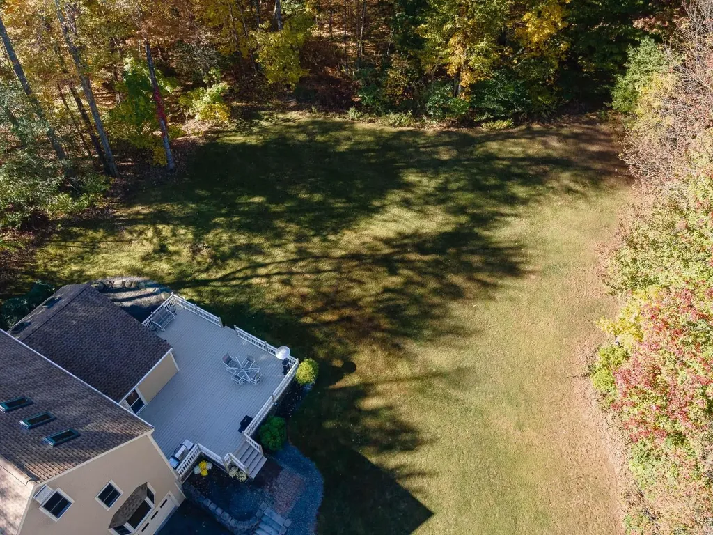 20 Peabody Drive Brentwood NH 03833