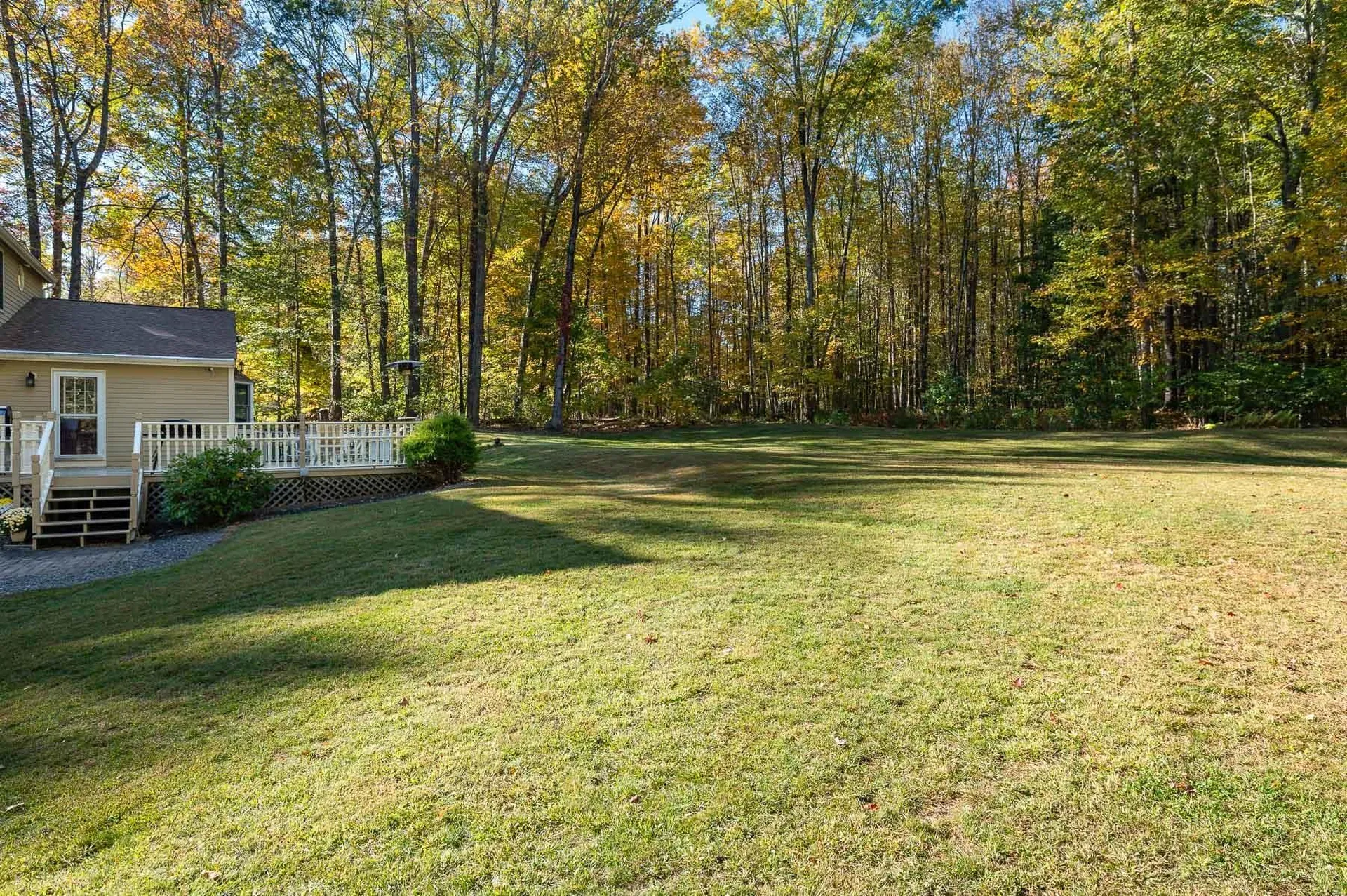 20 Peabody Drive Brentwood NH 03833