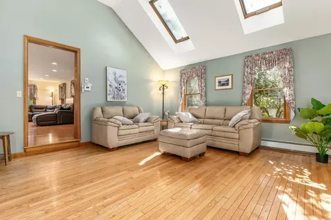 20 Peabody Drive Brentwood NH 03833