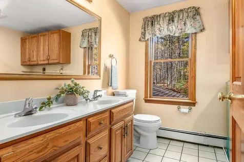 20 Peabody Drive Brentwood NH 03833