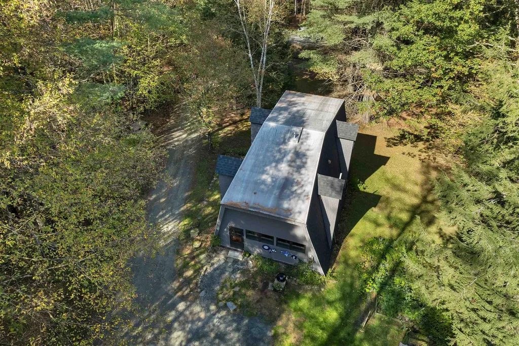 402 Marsh Family Road Hartford VT 05047