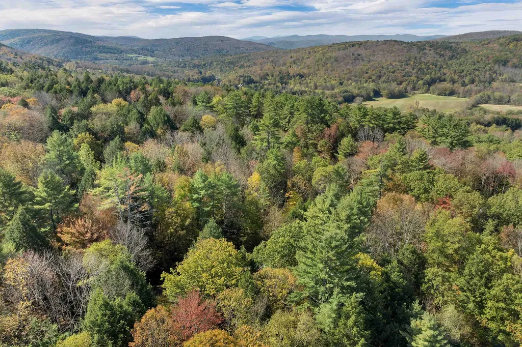 402 Marsh Family Road Hartford VT 05047