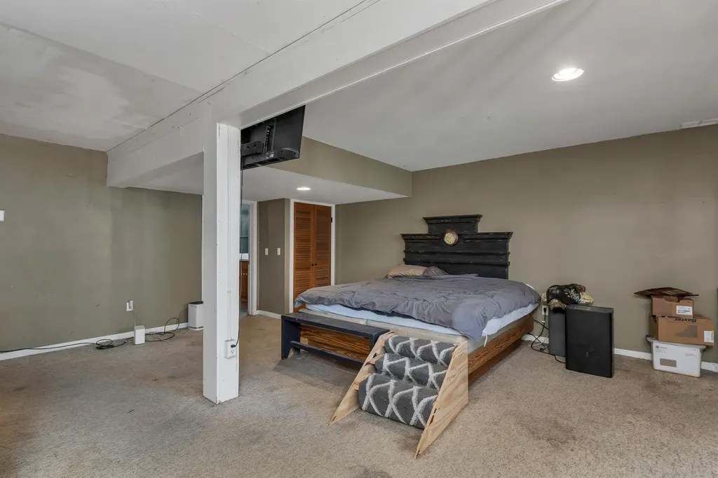 402 Marsh Family Road Hartford VT 05047