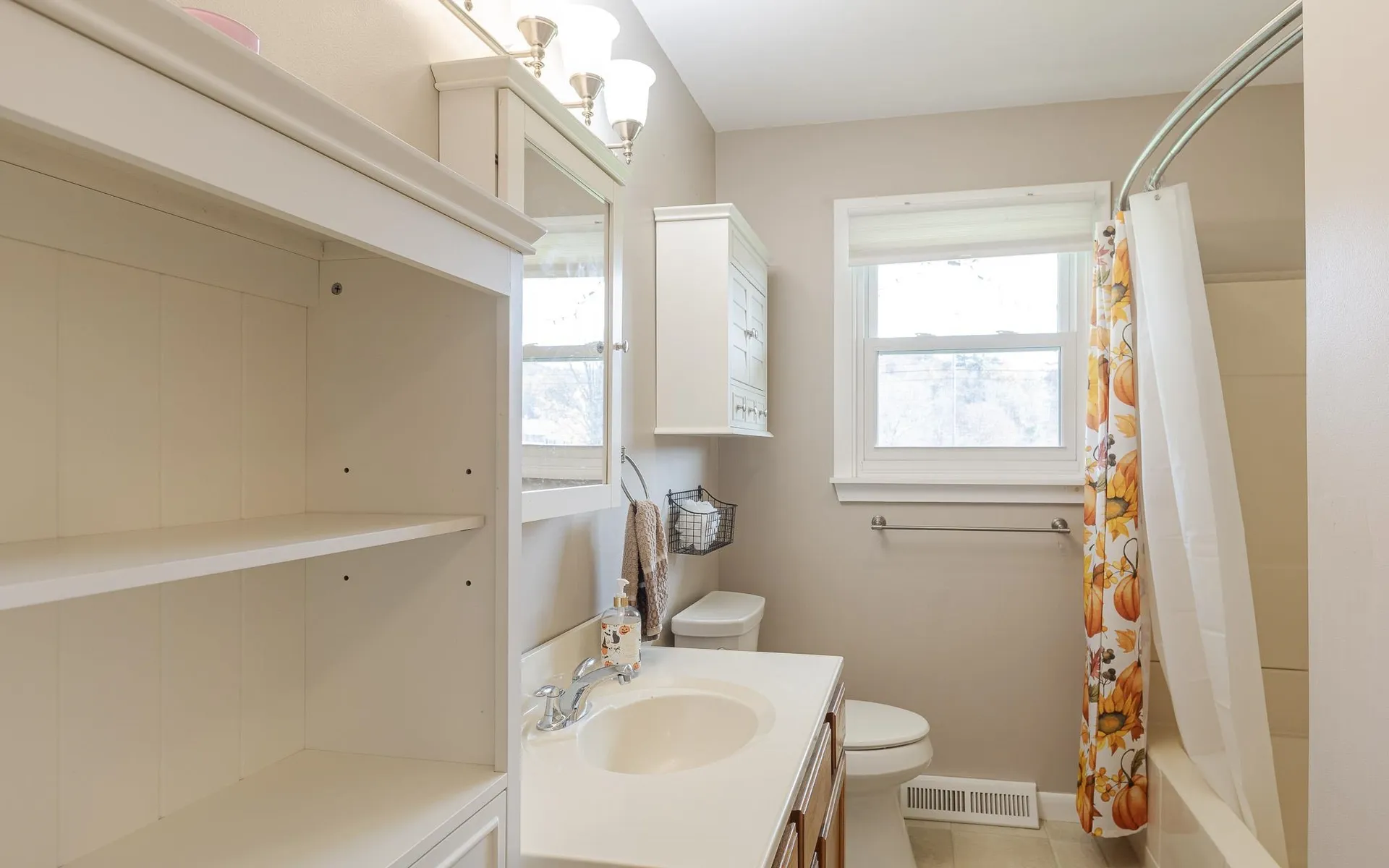 561 Main Street Walpole NH 03608