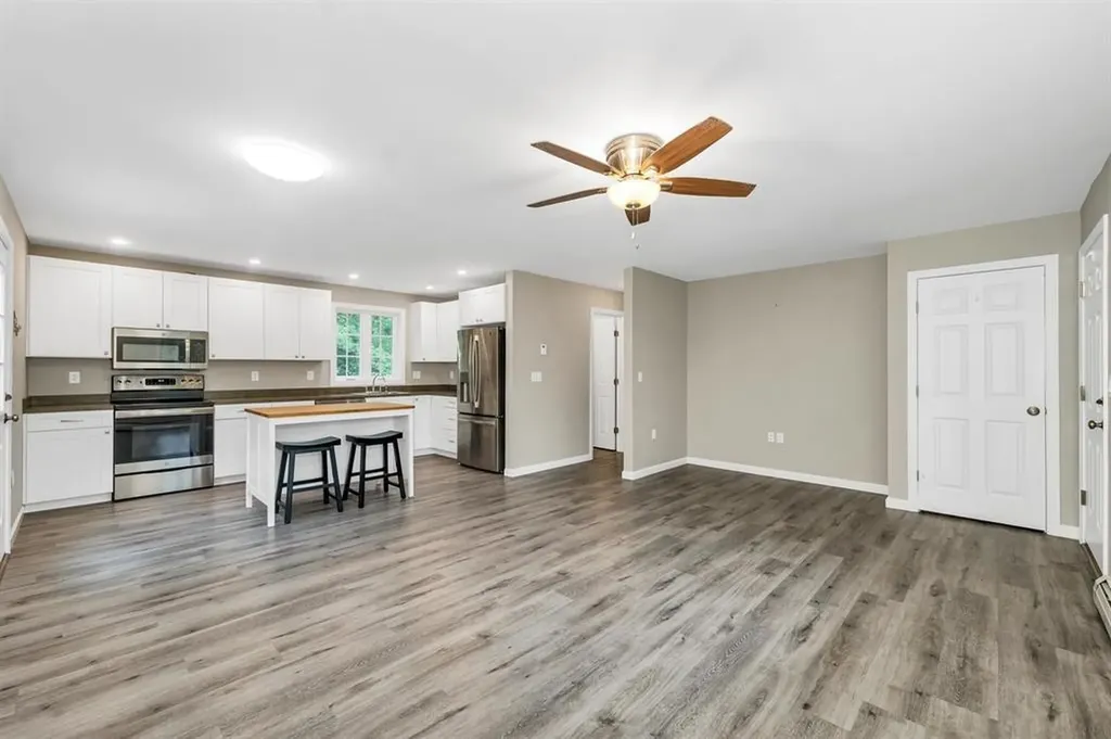 4 Mill Pond Road Tuftonboro NH 03816