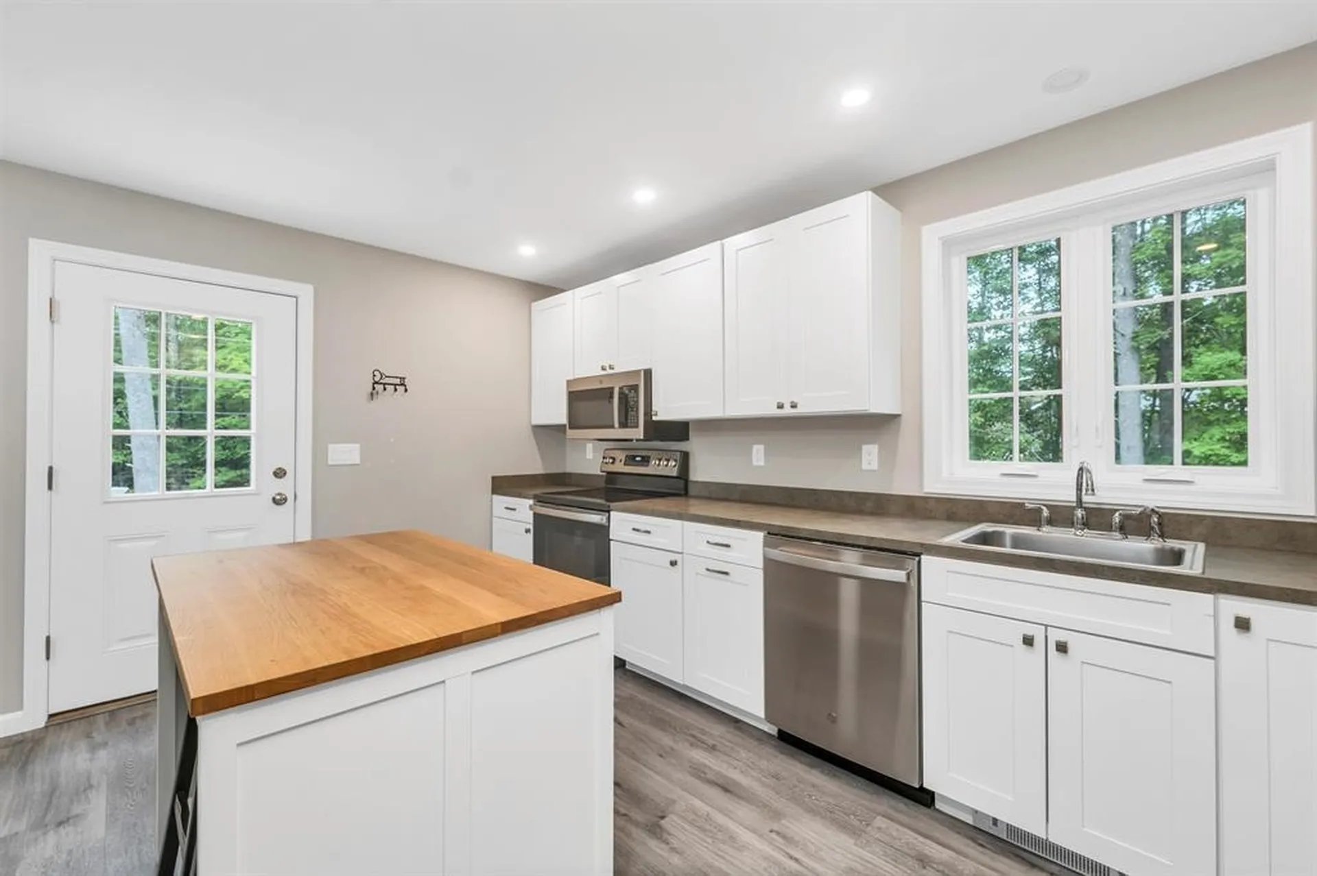 4 Mill Pond Road Tuftonboro NH 03816