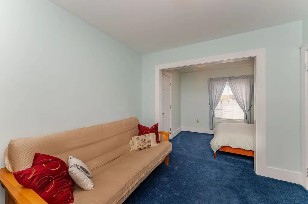 112 & 114 Lafayette Road North Hampton NH 03862